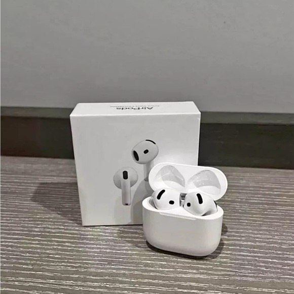 Apple AirPods Pro Wireless Earbuds(NOISE CANCELLATION)